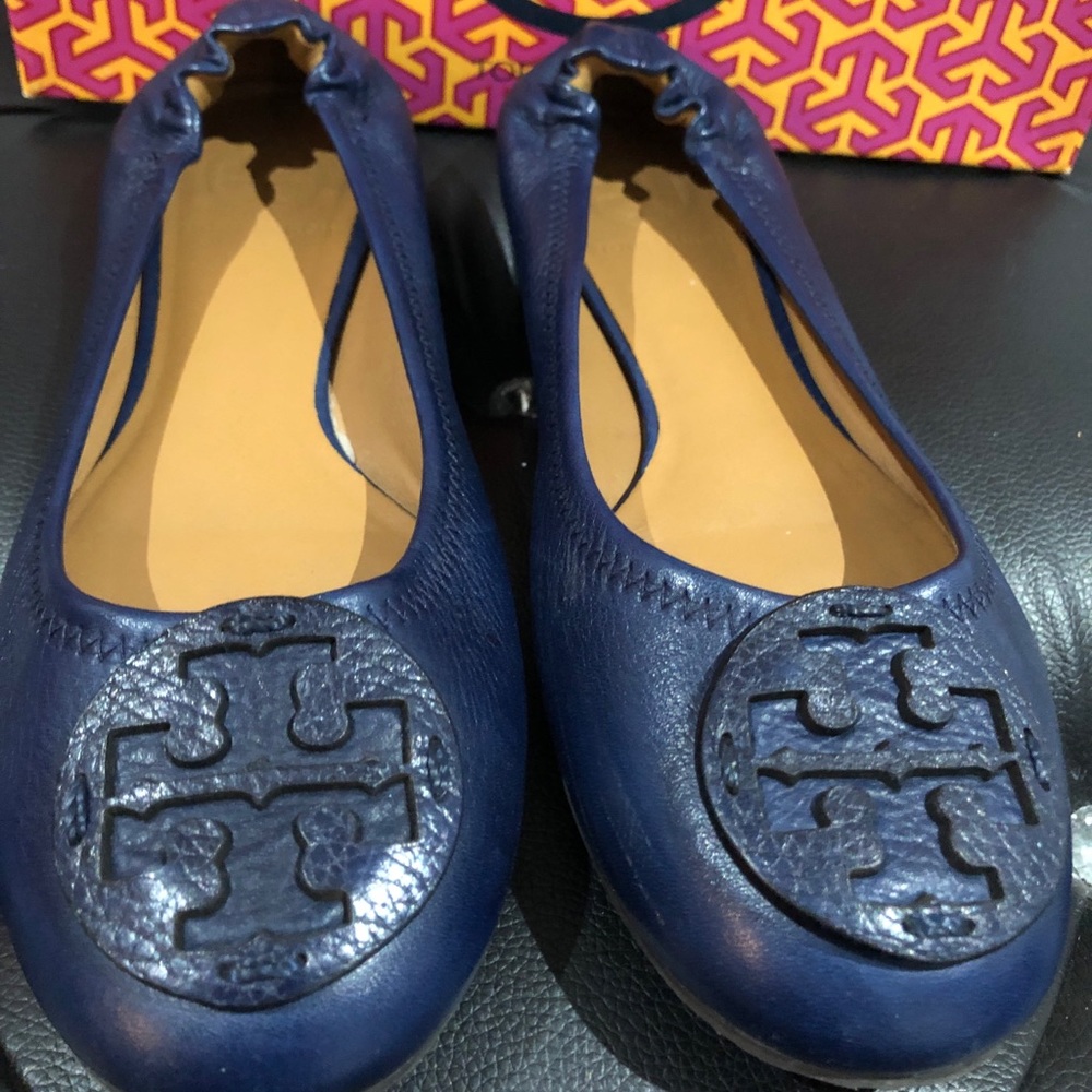 Tory Burch Reva Flats in Royal Blue - Picture 2 of 8